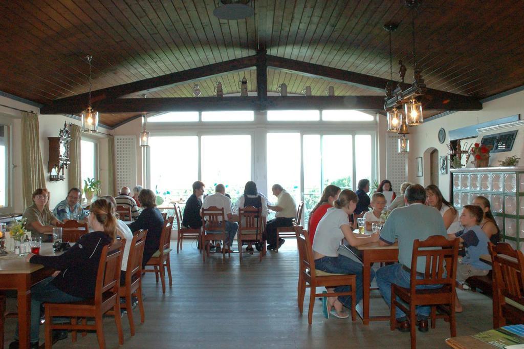 Hotel Zur Schonen Aussicht Фельдкирхен-Вестерхам Экстерьер фото